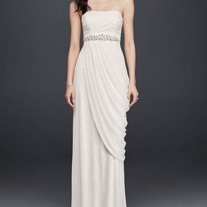 Simple elegant wedding dress, light weigh, perfect for summer or beach weddings